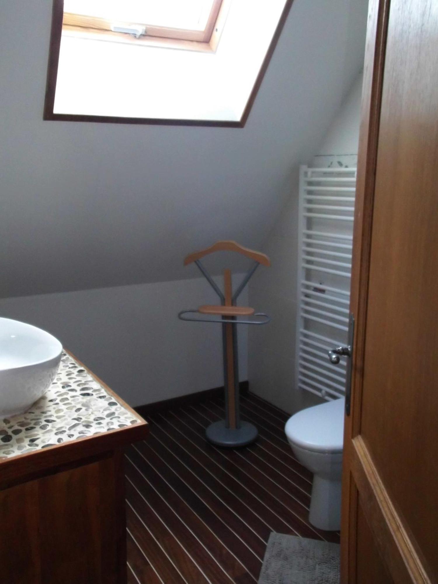 Le Clos Des Tilleuls D Day Home, Chambres D'Hotes, Suite Avec Sauna Privatif, Suite Avec Balneotherapie Privative, En Supplement Option Spa Bain A Remous La Vendelée Zimmer foto
